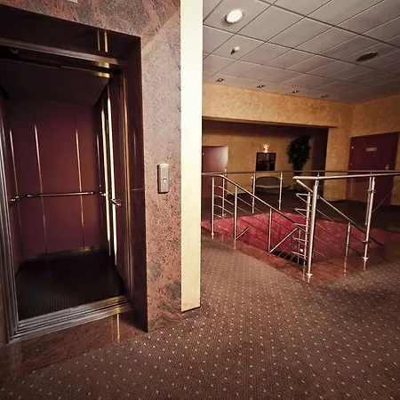 Ξενοδοχείο Wityng 3*